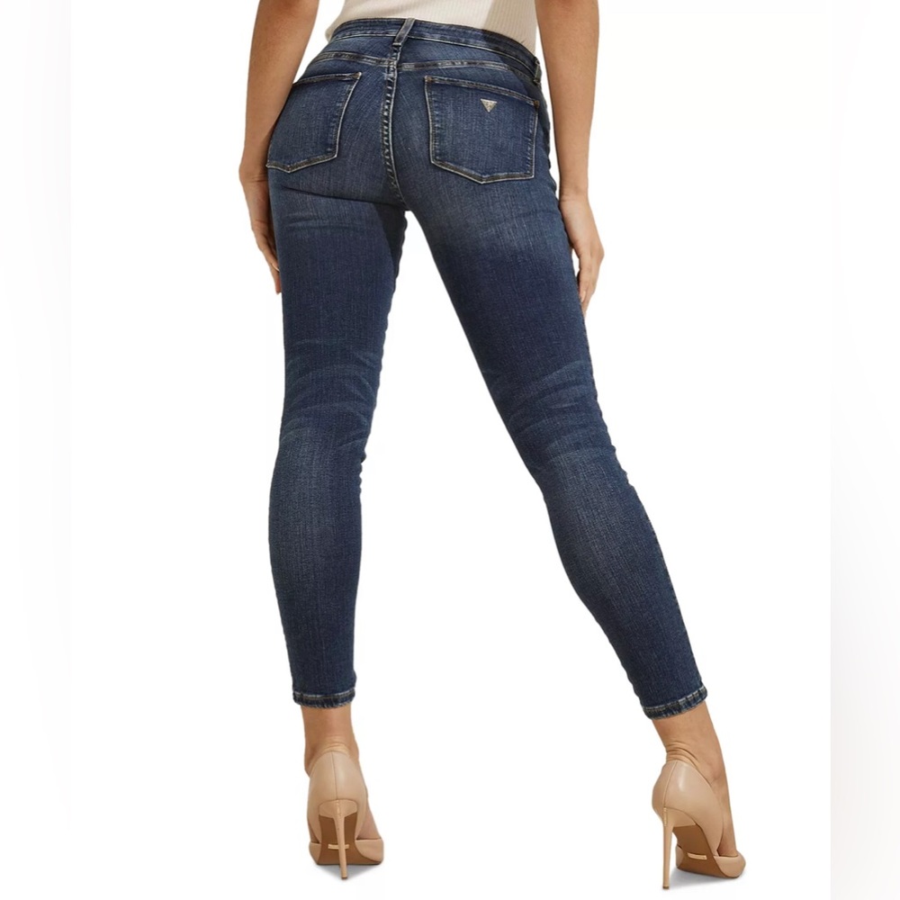 (NWT) GUESS Women's Mid-Rise Sexy Curve Skinny Jeans